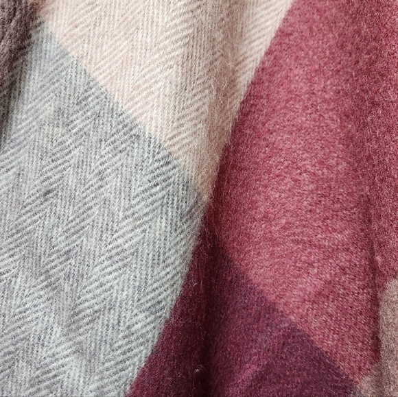Woolrich Maroon, Pink and Gray Blanket Shawl, OS - Picture 6 of 7